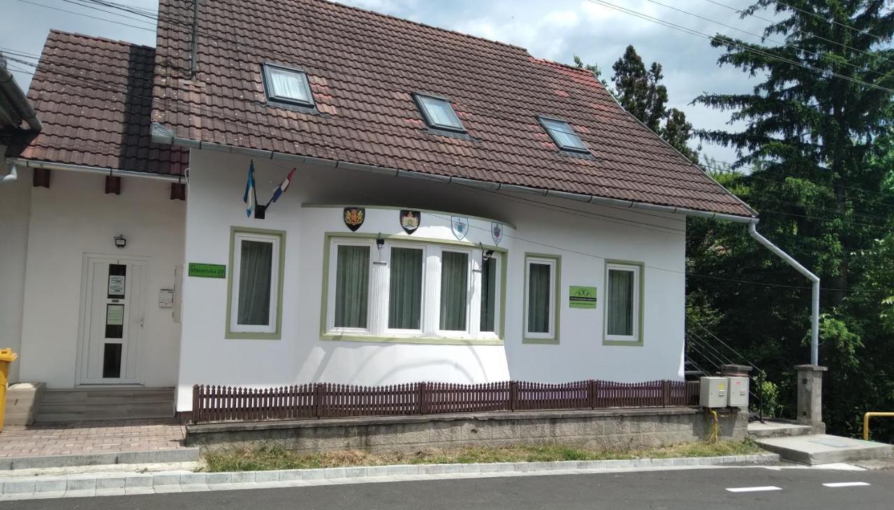Raza Soarelui Apartament De Lux ソバタ エクステリア 写真